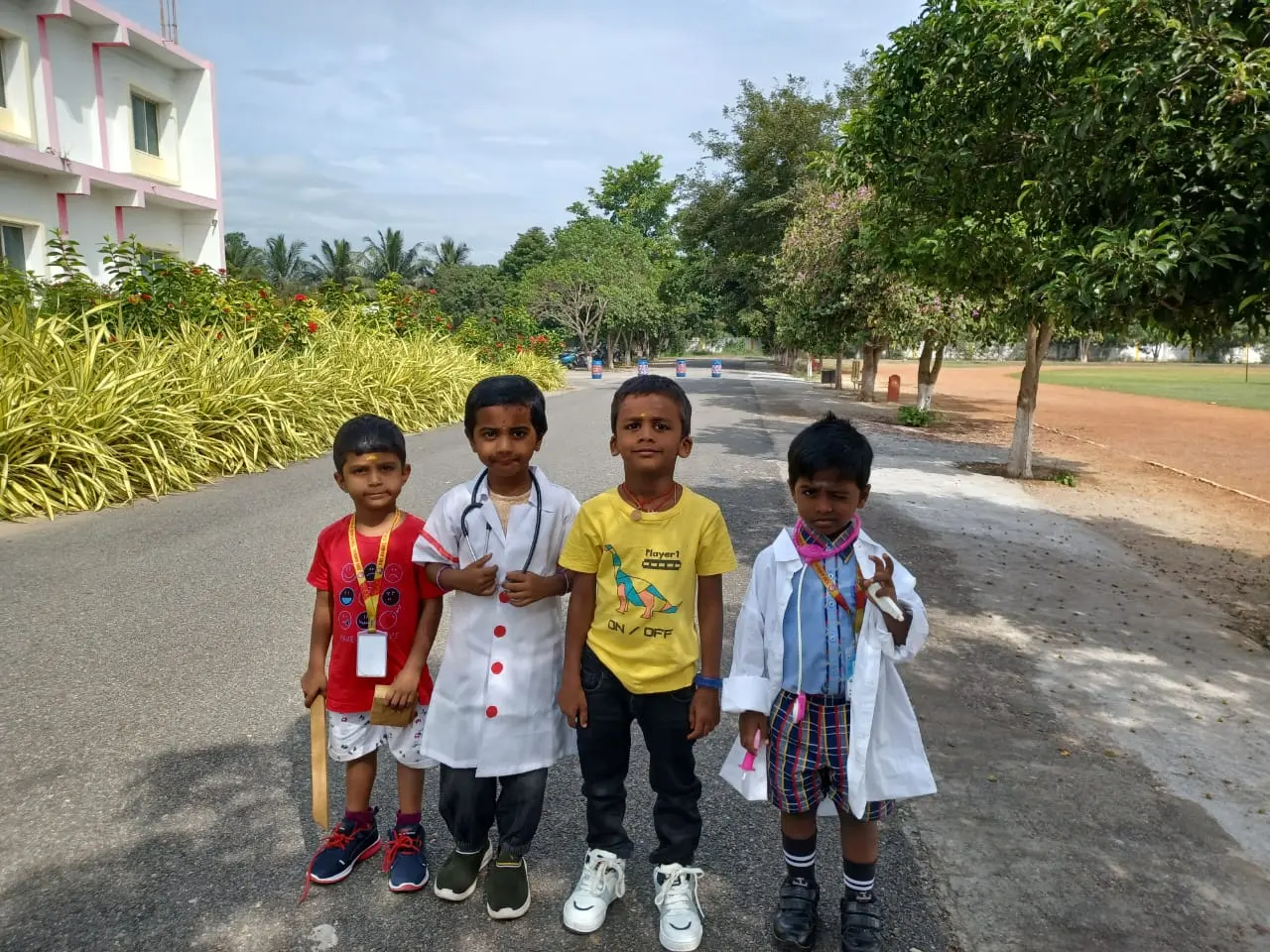  Community Helpers