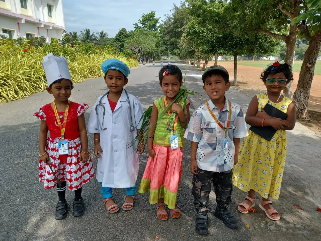  Community Helpers