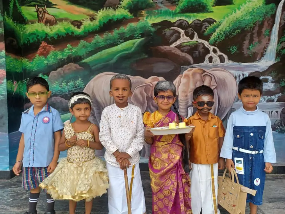  Theme Day: My Family